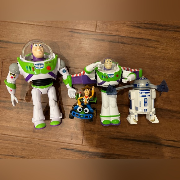 Disney Other - Disney Parks Toy Bundle all working!